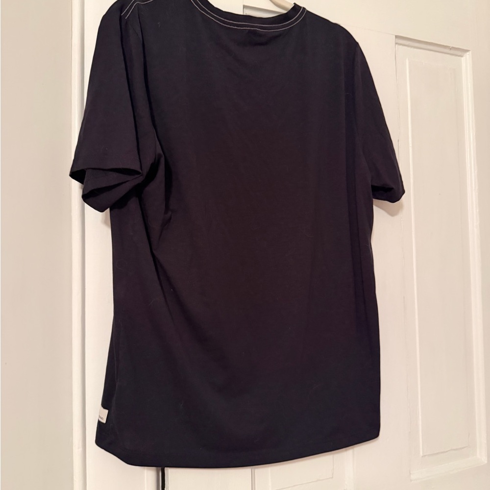 Vuori Men's Black Short Sleeve Tee - Picture 2 of 5